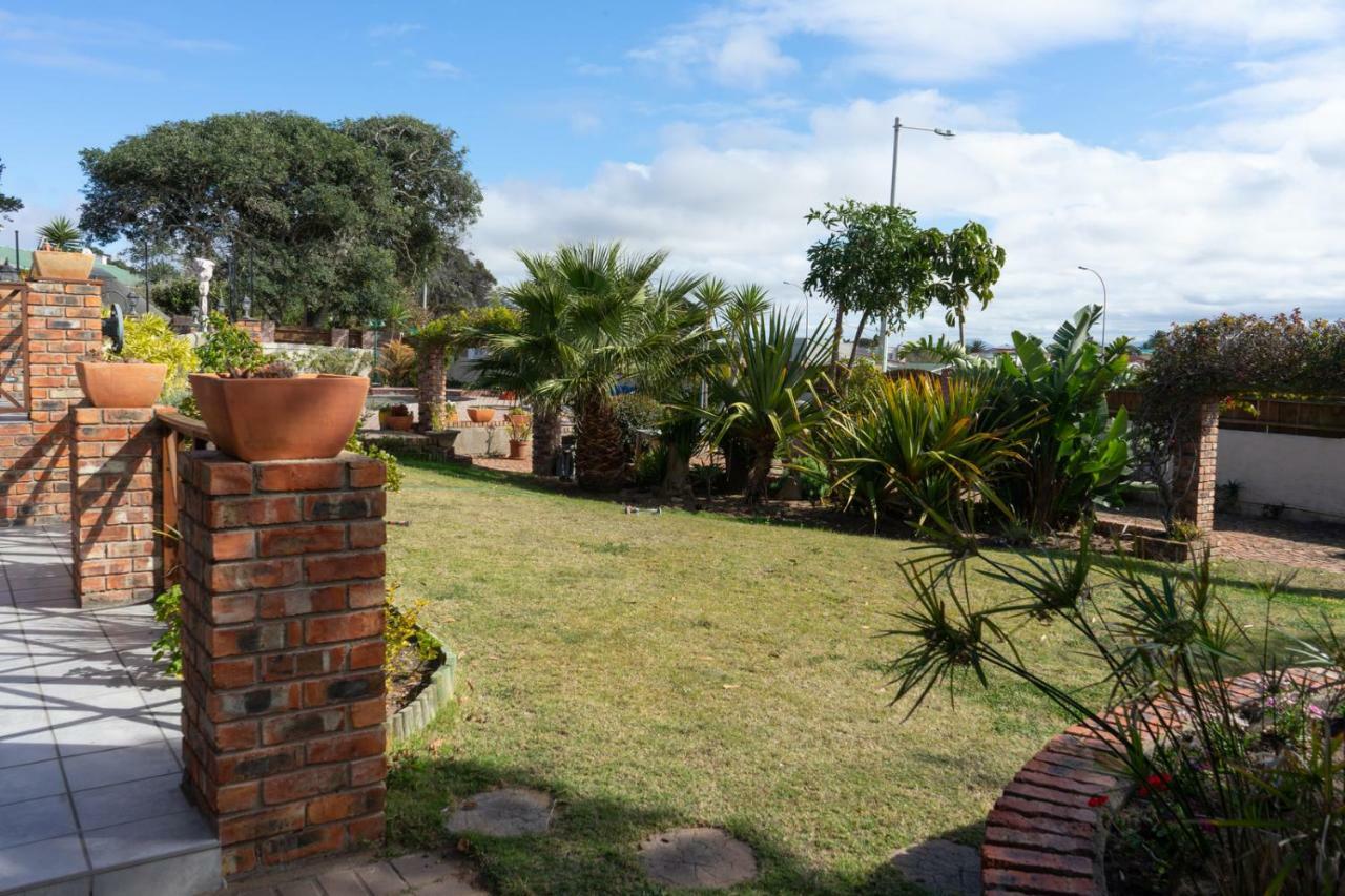 Guest House Arosfa Mossel Bay Exteriör bild